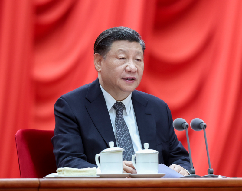 4月3日，，，，，，学习贯彻习近平新时代中国特色社会主义头脑主题教育事情聚会在北京召开。。。。中共中央总书记、国家主席、中央军委主席习近平出席聚会并揭晓主要讲话。。。。